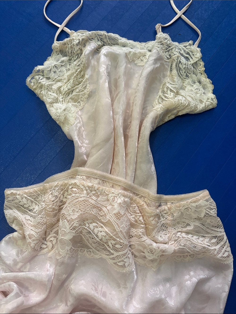 Vintage Designer Nightgown Bundle - Picture 8 of 9